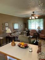 Country Manor - Residential