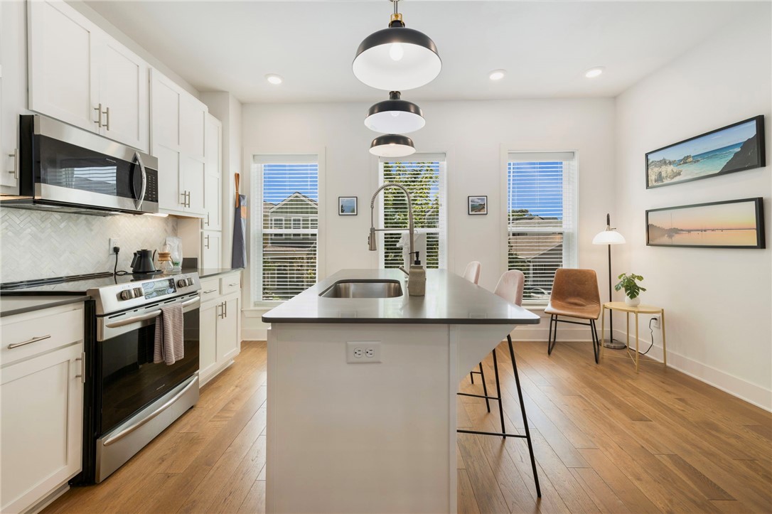 T J Hollands Sub Bentonville - Residential