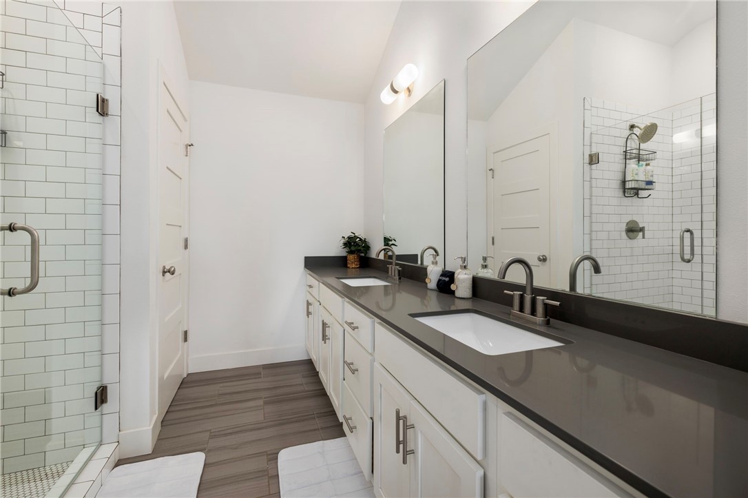 T J Hollands Sub Bentonville - Residential