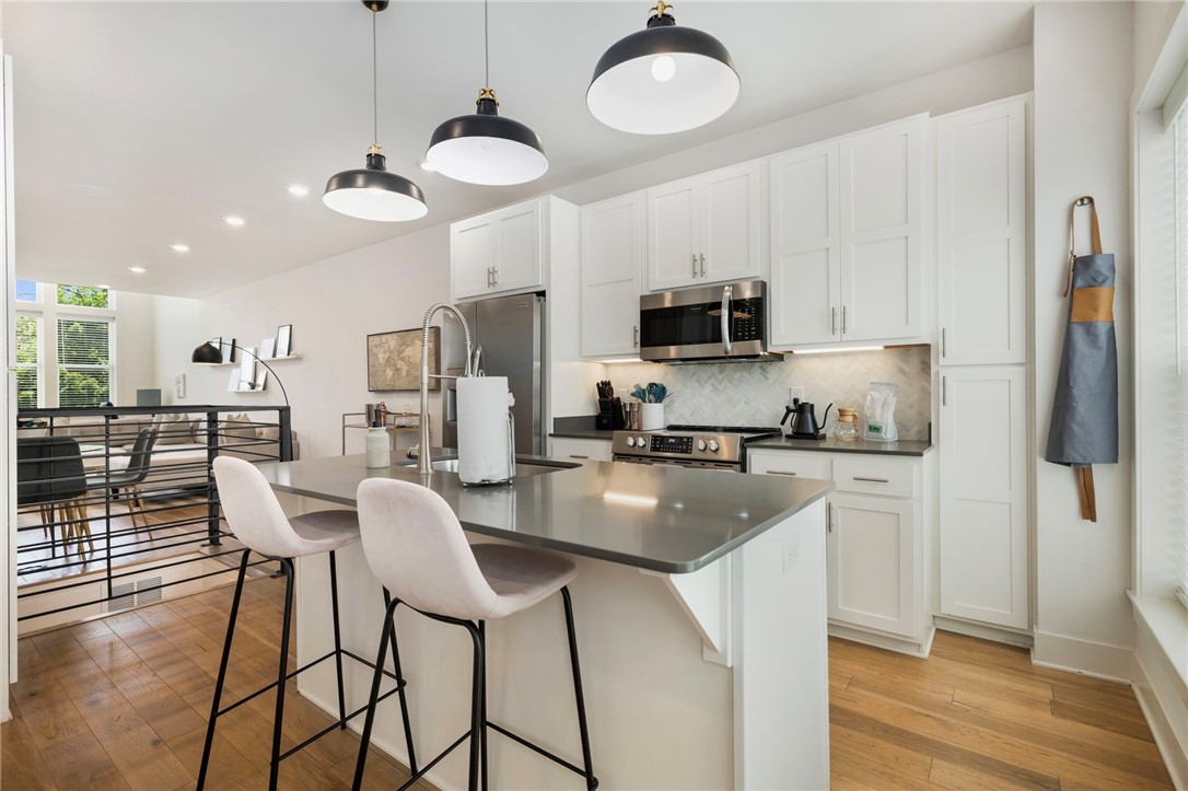 T J Hollands Sub Bentonville - Residential