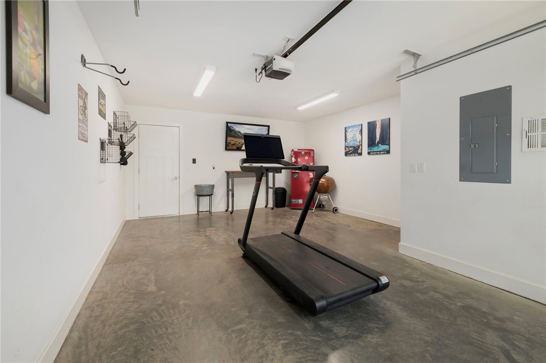 T J Hollands Sub Bentonville - Residential