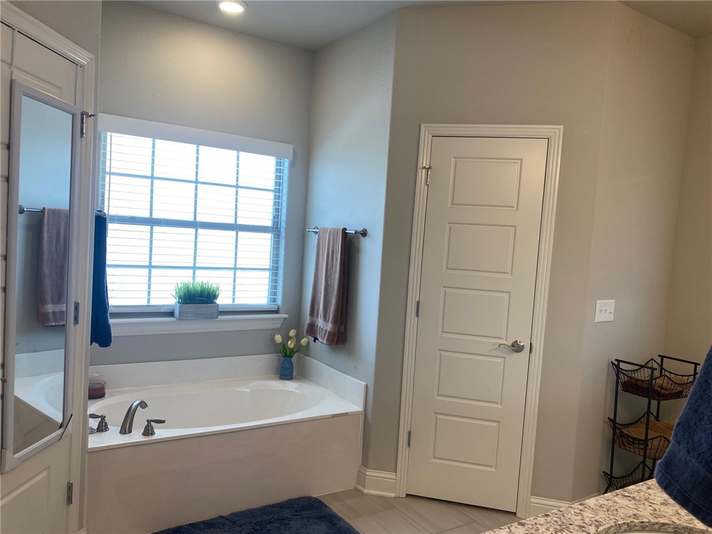 Lands End Sub Bvv - Residential