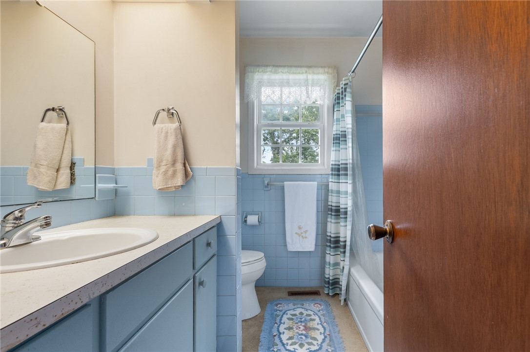 Country Club Hills - Residential