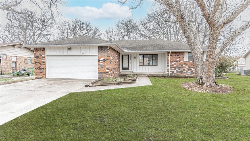 Discover this beautifully remodeled 3-bedroom, 3-bathroom home, perfectly situated in the heart of Northwest Arkansas. This property features significant upgrades designed for modern living, including a brand-new HVAC system and a durable new roof, ensuring comfort and peace of mind for years to come.
The home offers a spacious layout and an oversized 2-car garage, providing ample space for vehicles and storage. A major highlight for outdoor enthusiasts is its prime location just down the street from the local greenway, offering easy access to miles of trails for walking, biking, and recreation. The deck and a small soffit repair will keep this home from going VA or FHA. Repairs could be negotiated.
This home is ideal for those seeking convenience, modern amenities, and a connection to the vibrant Northwest Arkansas lifestyle.