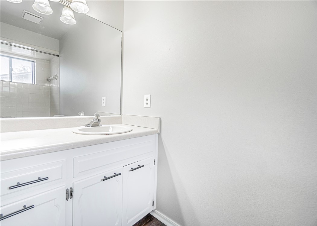 Woodland Acres Unit 1 Rogers - Residential