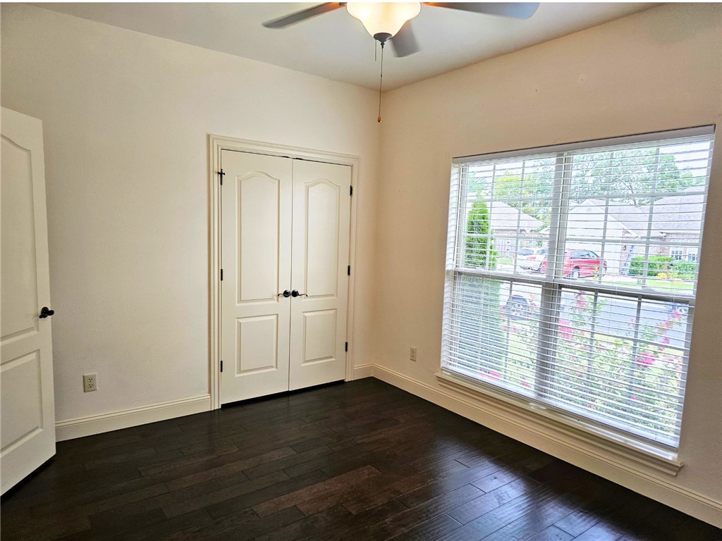 Edens Brooke Sub Ph Ii Bentonville - Residential Lease