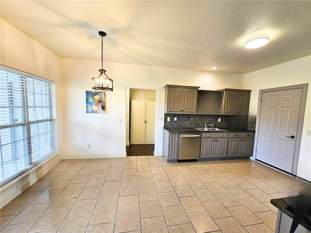 Edens Brooke Sub Ph Ii Bentonville - Residential Lease