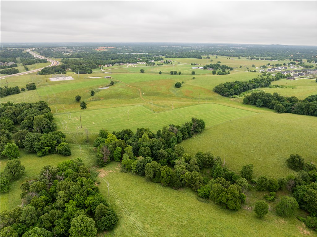 Tontitown Outlots 2000 Annex - Land