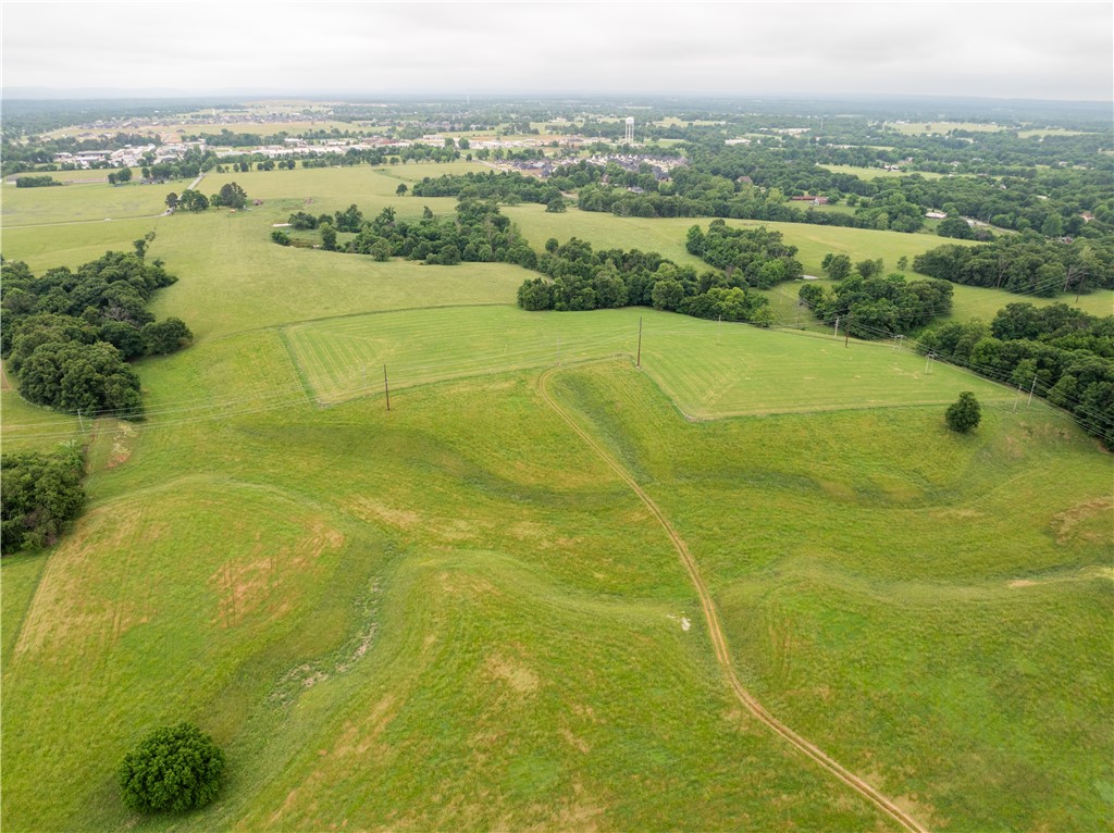 Tontitown Outlots 2000 Annex - Land