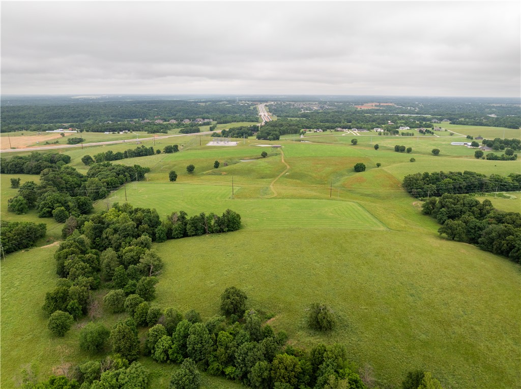 Tontitown Outlots 2000 Annex - Land