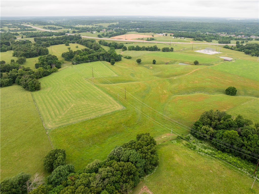 Tontitown Outlots 2000 Annex - Land