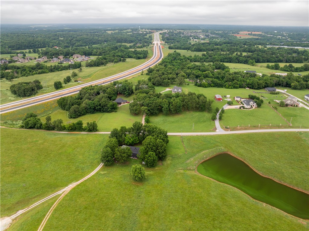 Tontitown Outlots 2000 Annex - Land