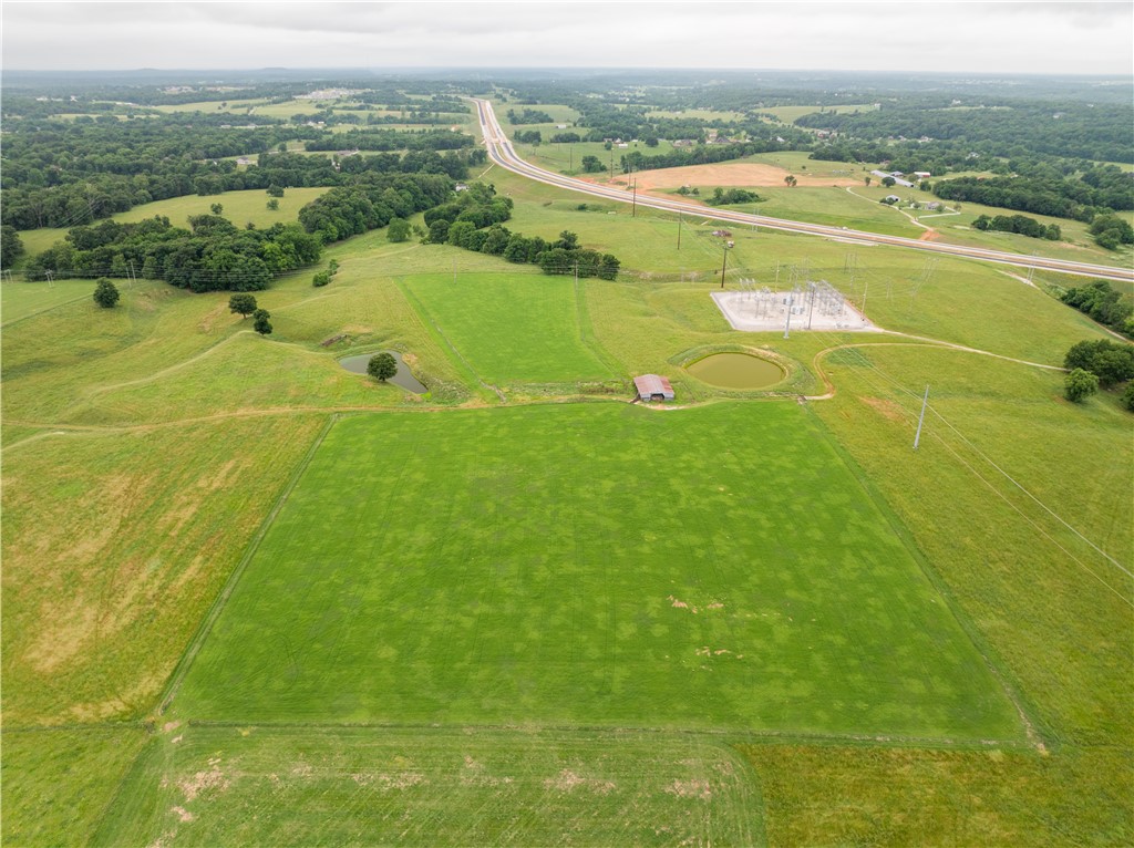 Tontitown Outlots 2000 Annex - Land
