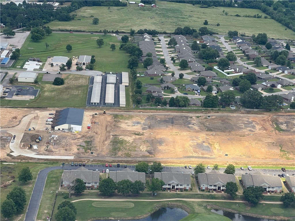 Bieker Bus Center - Land
