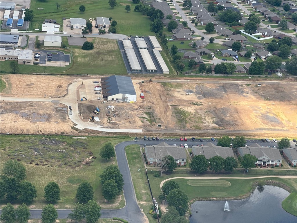 Bieker Bus Center - Land