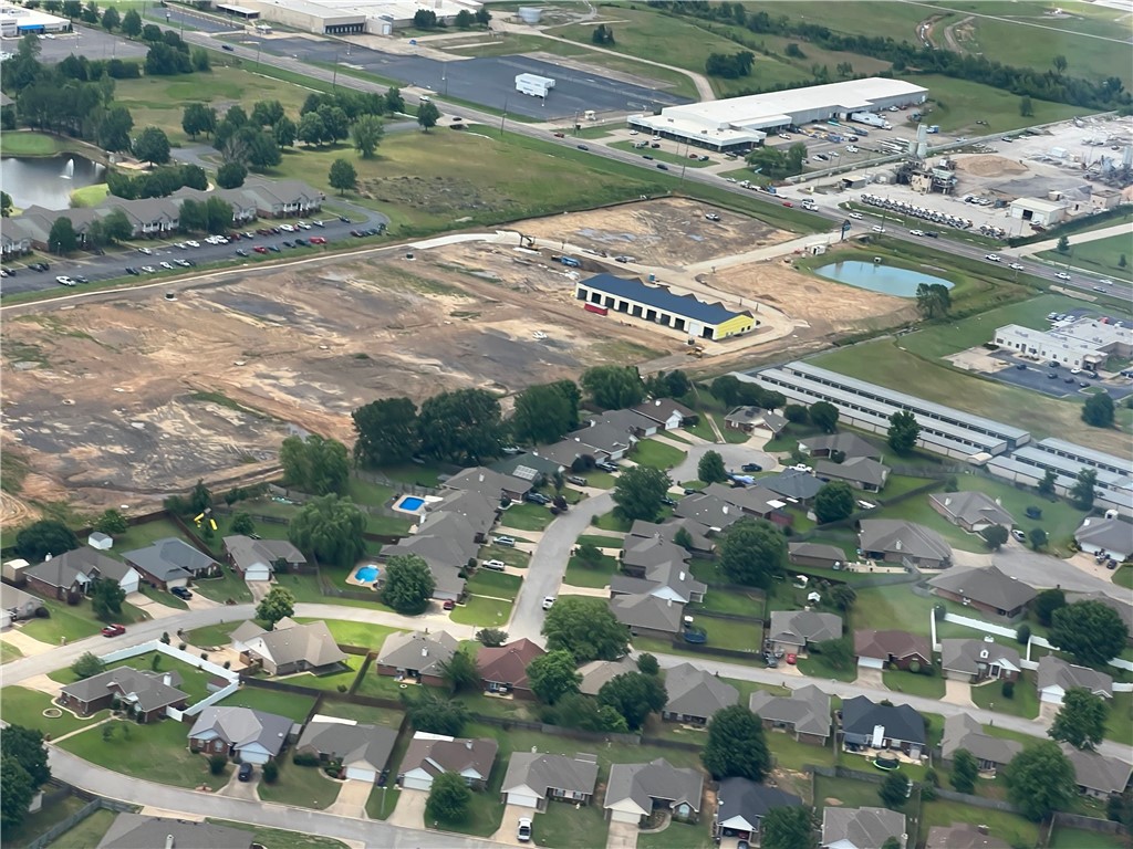 Bieker Bus Center - Land