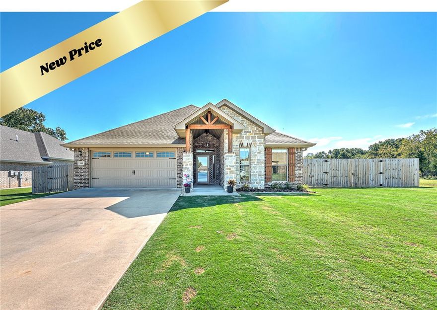 Sitting on the best lot in the neighborhood, this inviting and stylish 4-bedroom, 2-bath gem is made for comfort, charm, and easy living! Step outside to a large backyard with peaceful pasture views, wildlife roaming, and no neighbors behind you—just wide open skies! With an open lot on one side, you’ll love the extra space and privacy this home offers. The open floor plan is perfect for everyday living and easy entertaining, and the spacious kitchen flows right into the living area—so you’ll never miss a moment with family or friends. This one’s a keeper! Sellers are motivated and ready to make a move!