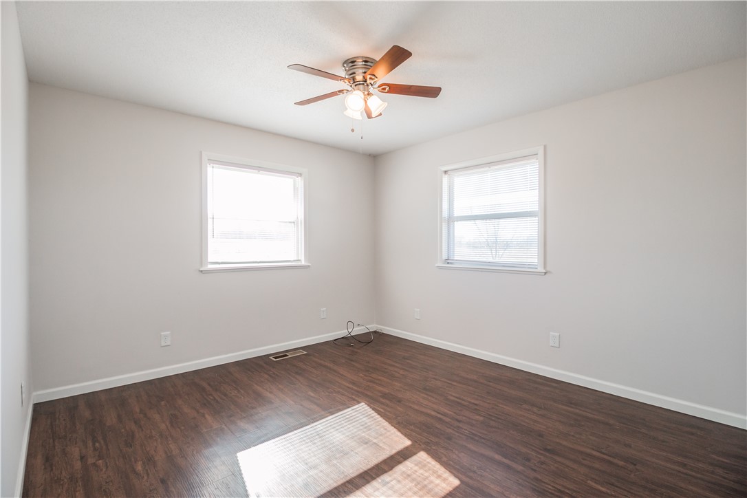 06-18-30-CAVE SPRINGS - Residential