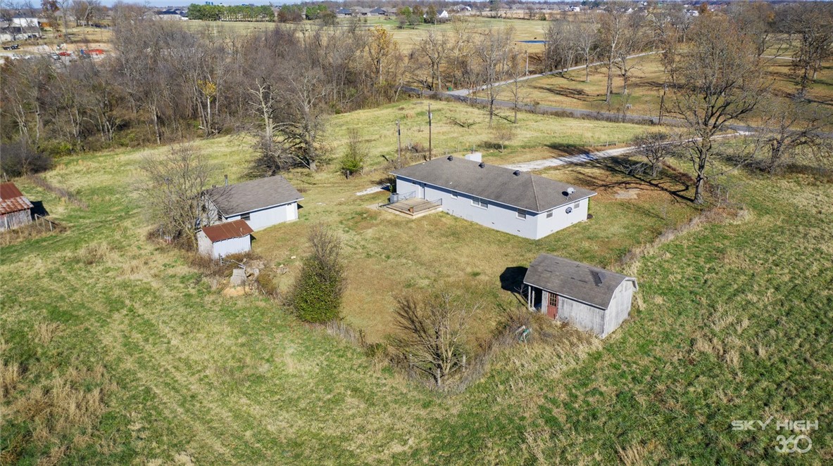 06-18-30-CAVE SPRINGS - Residential