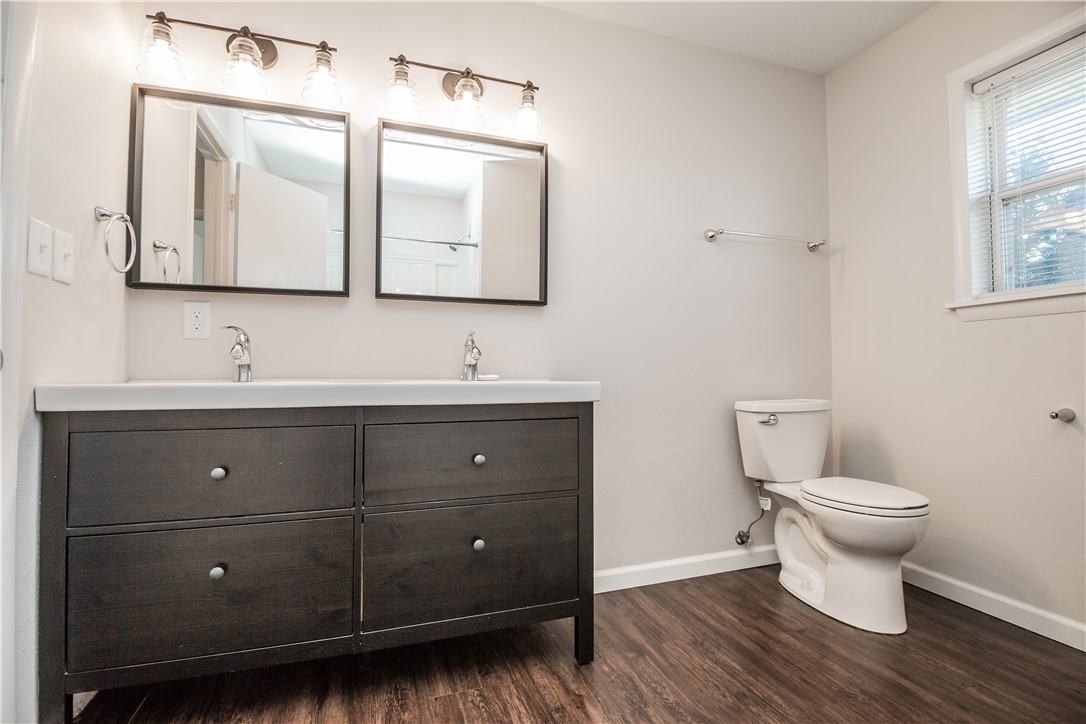 06-18-30-CAVE SPRINGS - Residential