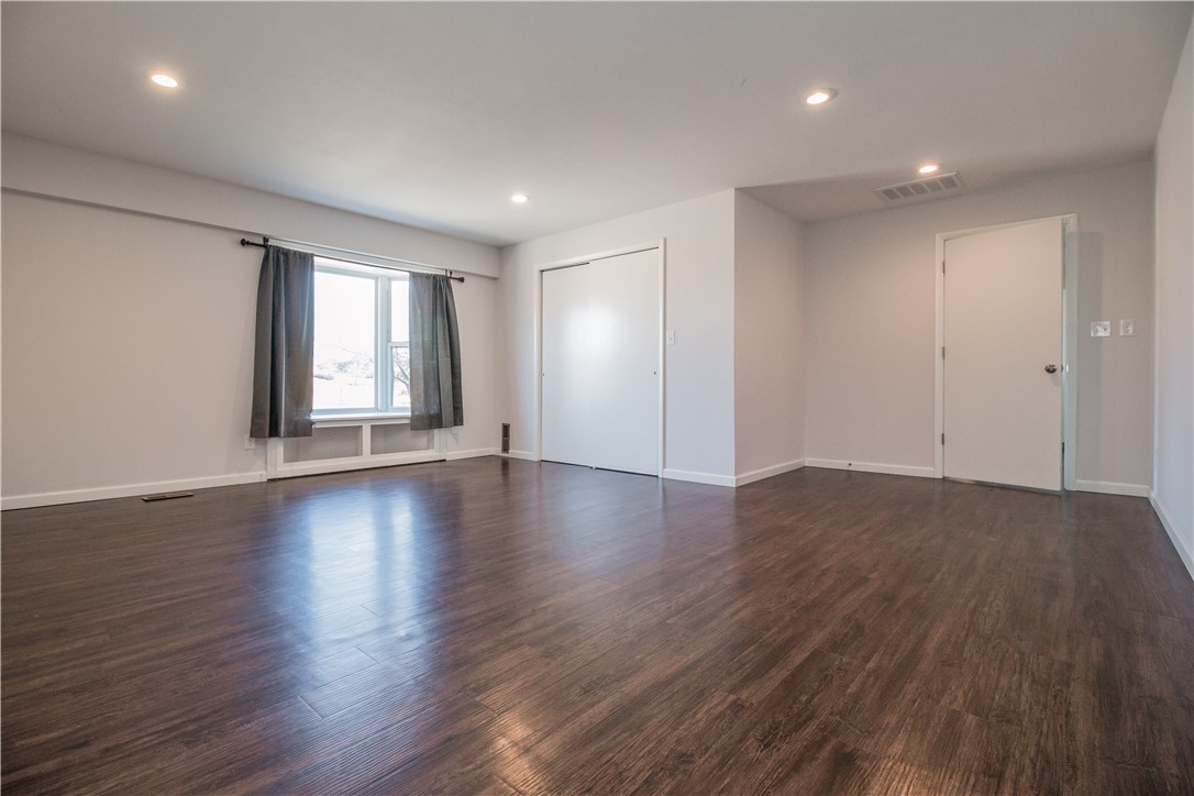 06-18-30-CAVE SPRINGS - Residential