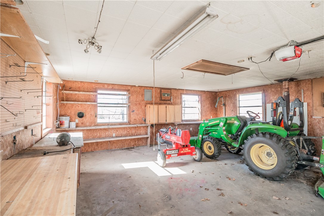 06-18-30-CAVE SPRINGS - Residential