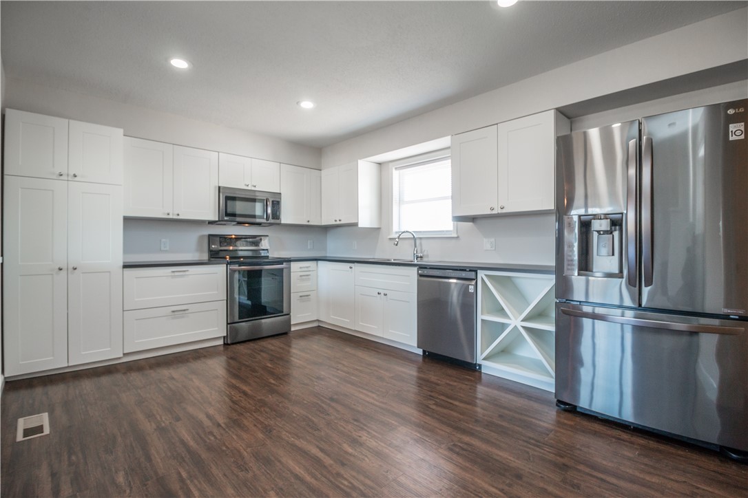 06-18-30-CAVE SPRINGS - Residential