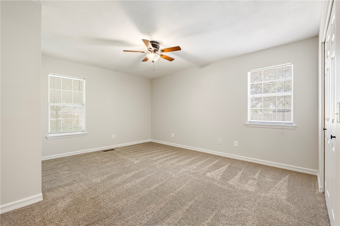 Round Prairie Estate Ph 1 Gentry - Residential
