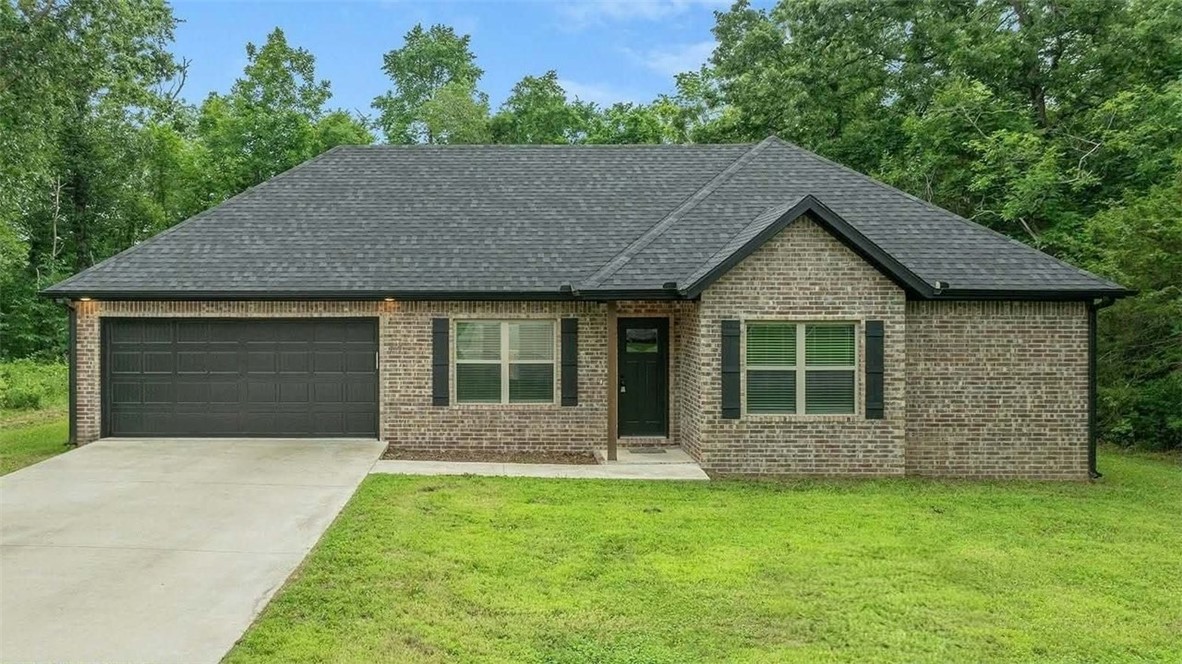 Photo 1 of 26 — 17 Kilsyth Drive, Bella Vista, AR 72715