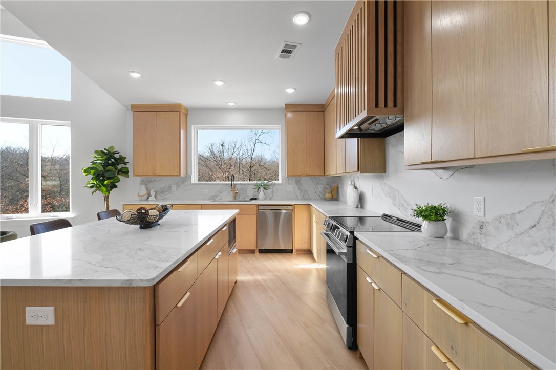 Dunvegan Sub Bvv - Residential