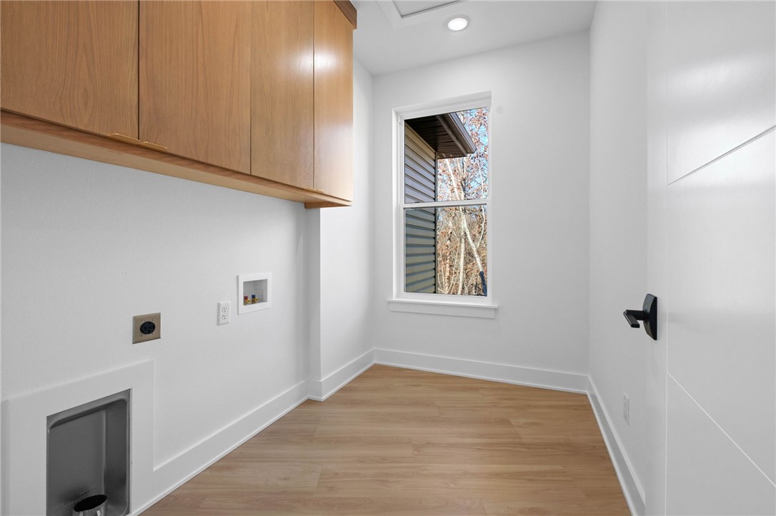 Dunvegan Sub Bvv - Residential