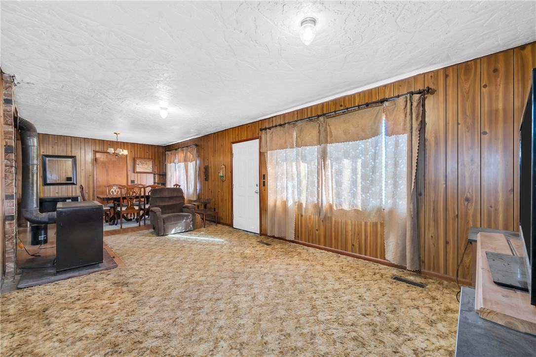 03-19-33-Rural - Residential