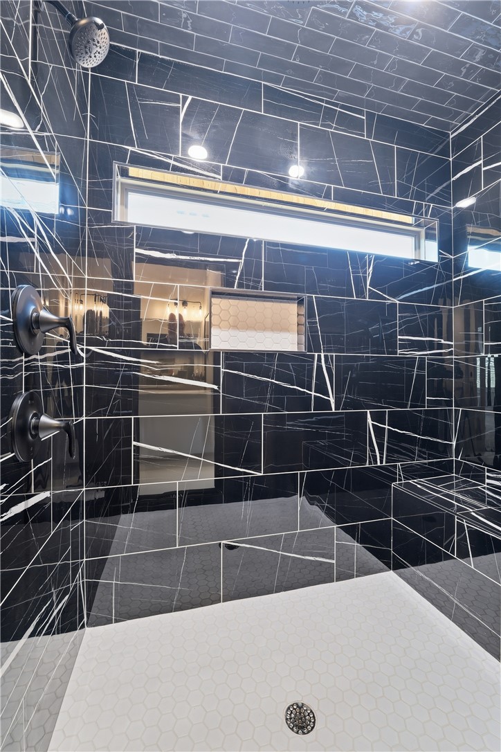 WALNUT GROVE SUB PH II-BENTONVILLE - Residential