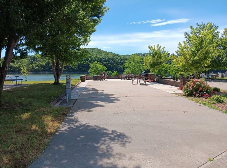 Outdoor Resorts In The Ozarks - Land