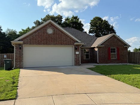 Few Fayetteville houses have the convenience and beauty of this move-in ready home and just minutes away from I540 off the Wedington Exit or the Porter Rd Exit. Beautiful real wood floors grace the living area, the interior is freshly painte, and new carpet and pad installed in the bedrooms. A fireplace is the focal point of the living room. Open floor plan, split bedroom plan provides a retreat for the owner, with his and her closets and vanities in the primary bathroom. Kitchen has granite counter tops and stainless appliances. A screened-in covered patio provides outdoor dining or just relaxing overlooking the yard. Quiet cul-de-sac, storage building and storm shelter as well. The garage has a newly epoxy painted floor, the walls and ceiling of the garage have also been painted this year along with the interior of the house, and a new garage door and controller installed as well. Agent Owned.