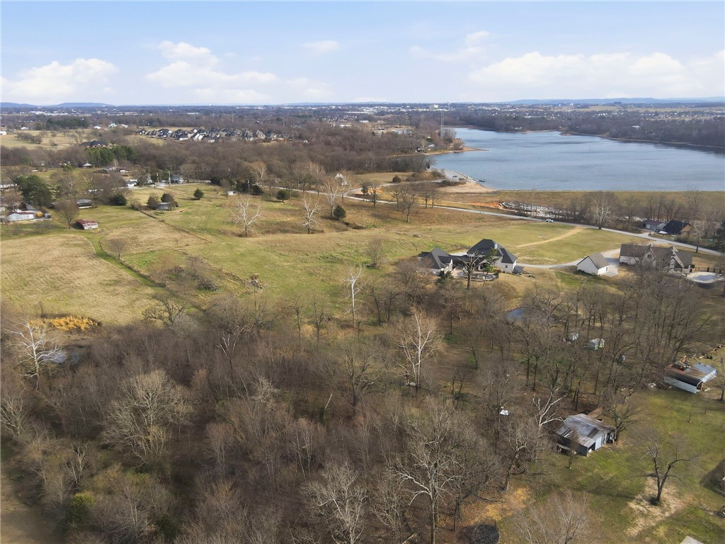 Elm Spgs Outlots - Land