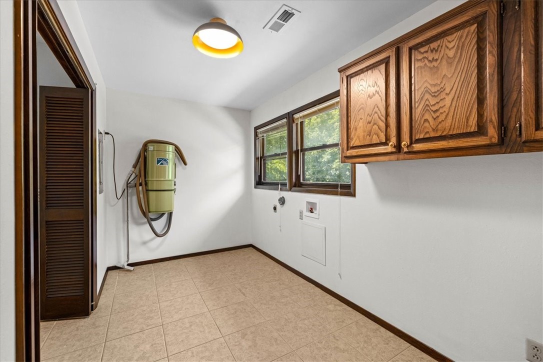 Kingsdale Courts - Residential