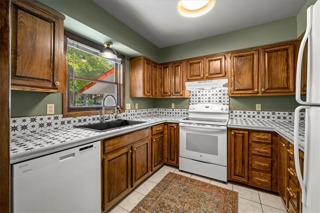 Kingsdale Courts - Residential
