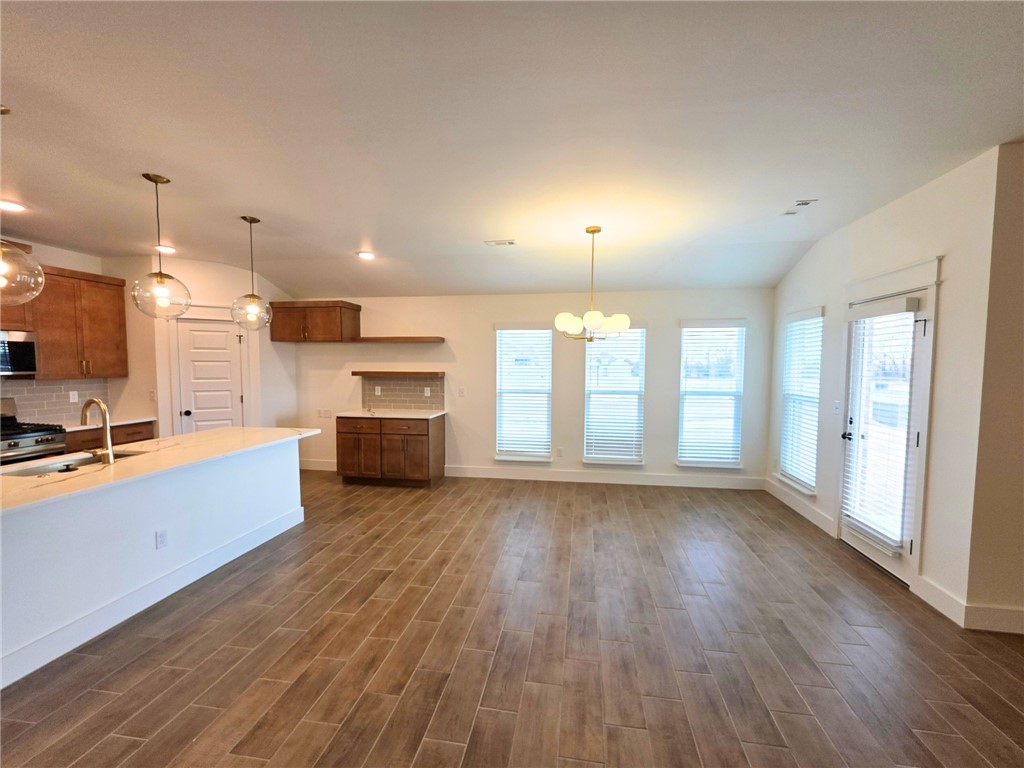 Woodcrest Walk Sub Centerton - Residential Lease