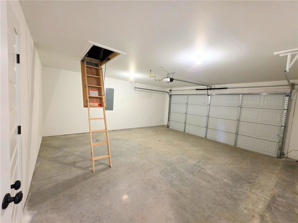 Woodcrest Walk Sub Centerton - Residential Lease