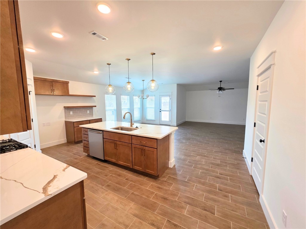 Woodcrest Walk Sub Centerton - Residential Lease