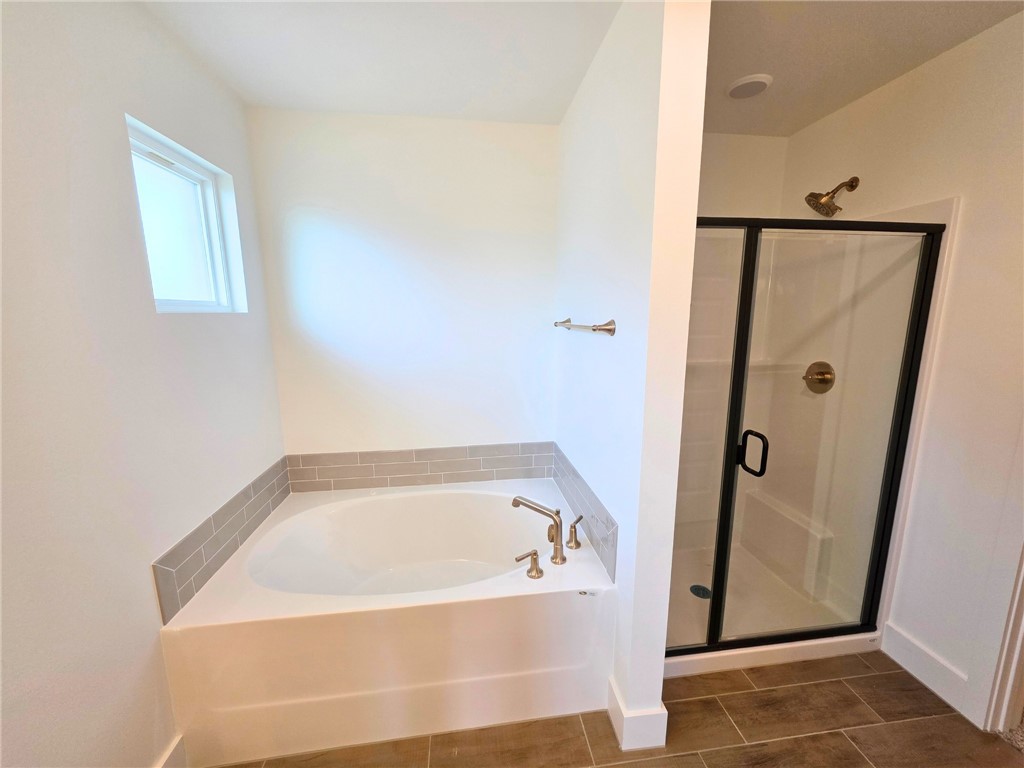 Woodcrest Walk Sub Centerton - Residential Lease