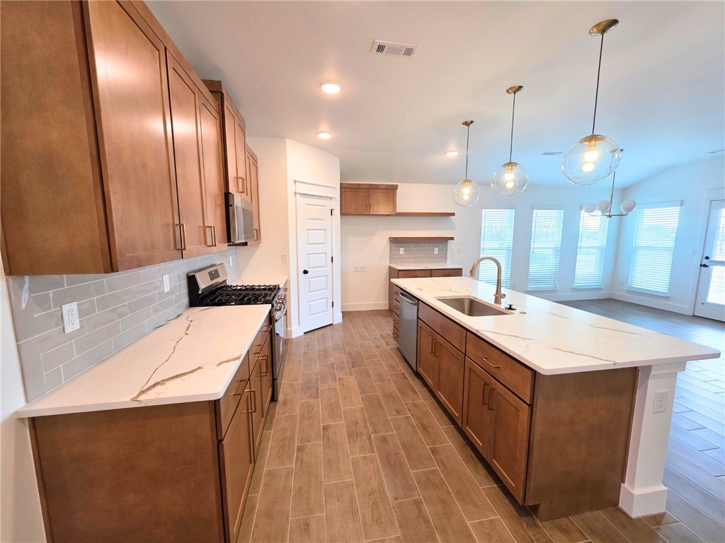 Woodcrest Walk Sub Centerton - Residential Lease