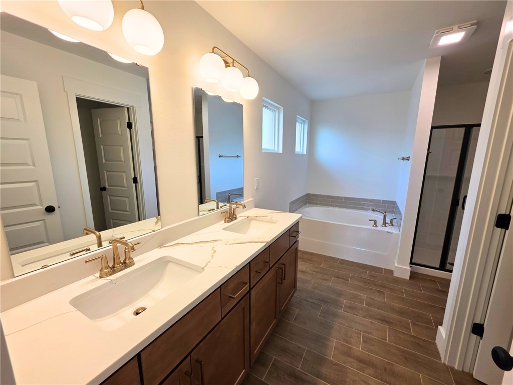 Woodcrest Walk Sub Centerton - Residential Lease