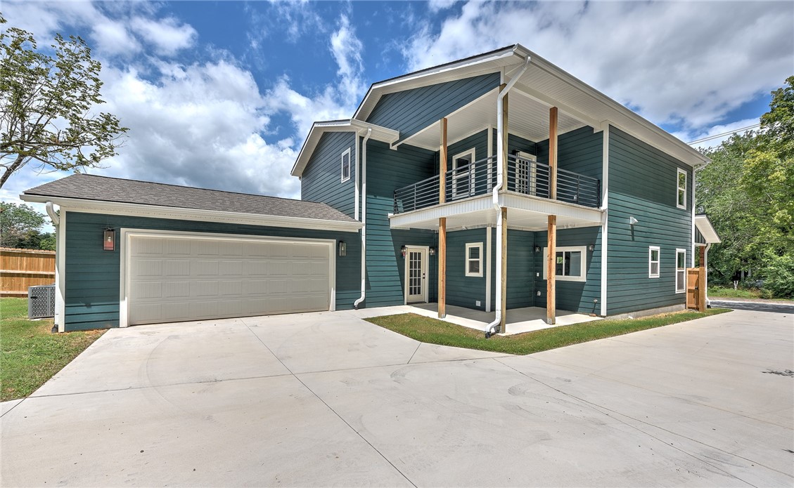 Subdivision: 21-16-30 FAYETTEVILLE OUTLO - Residential Lease