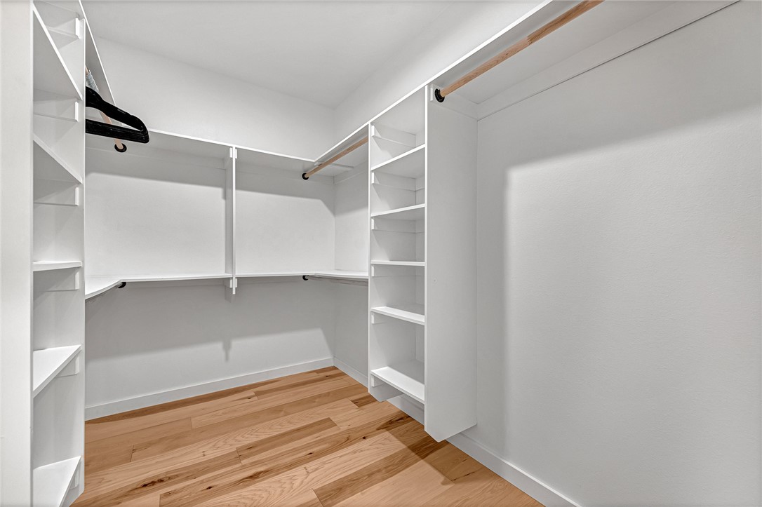 Subdivision: 21-16-30 FAYETTEVILLE OUTLO - Residential Lease