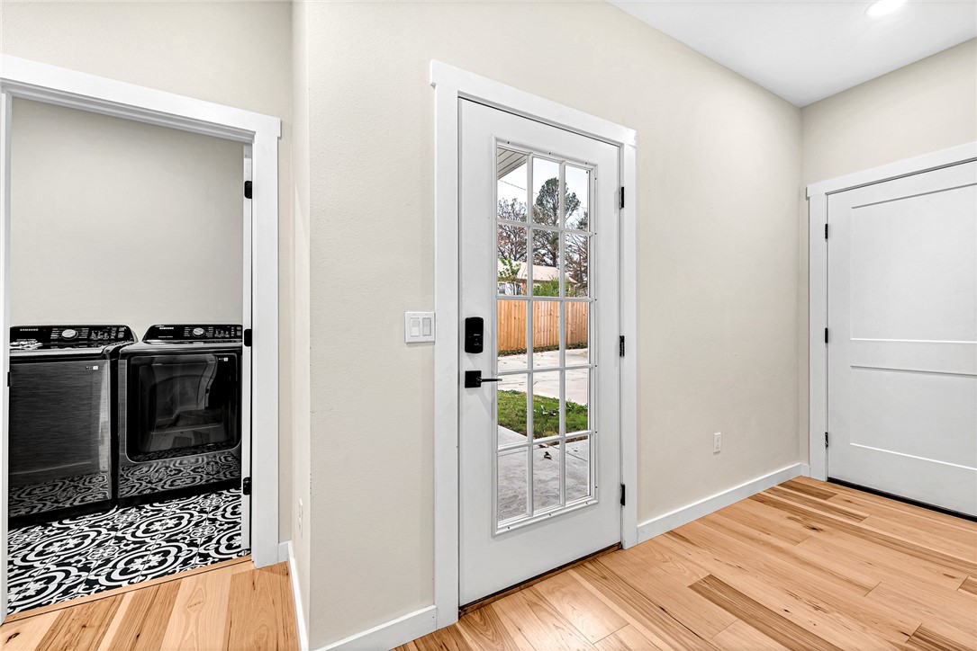 Subdivision: 21-16-30 FAYETTEVILLE OUTLO - Residential Lease