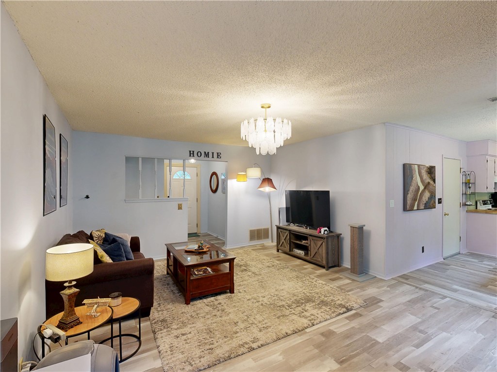 2848 Peg Lane