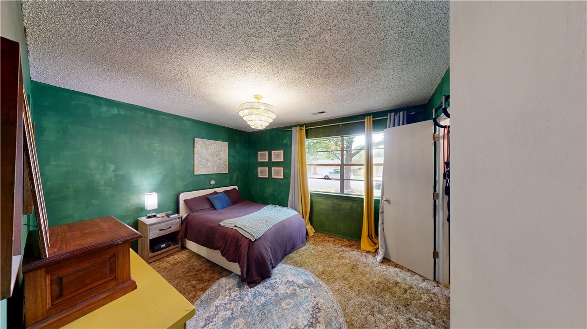 2848 Peg Lane