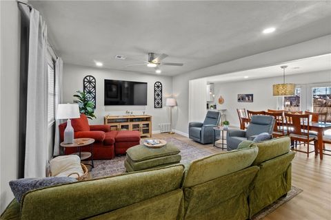 Photo of 708 NW J Street, Bentonville, AR 72712 (MLS # 1333235)